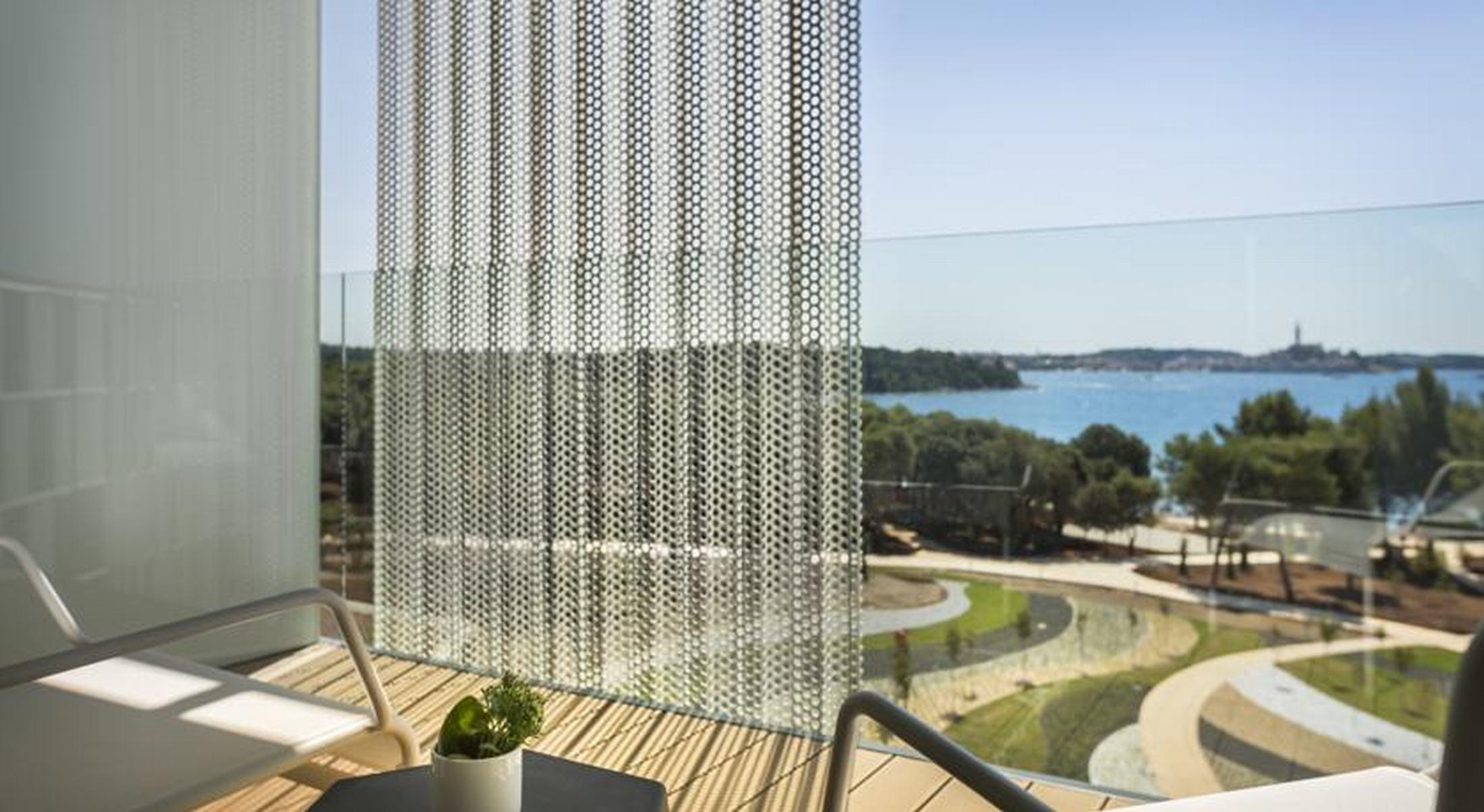 Maistra Select Family Hotel Amarin Rovinj Bagian luar foto